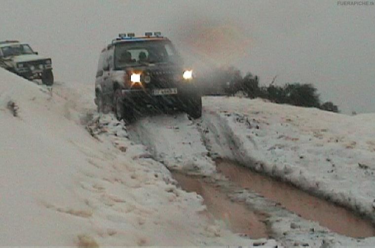 Mitsubishi Montero en la nieve 4x4